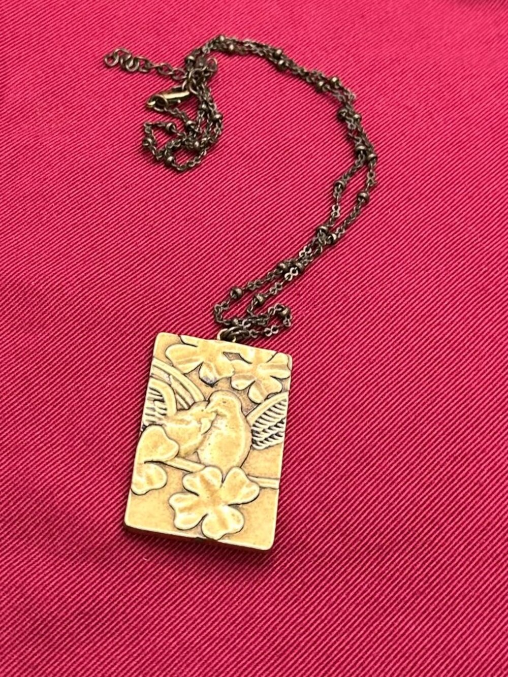 VTG Brass Reversible Queen of Hearts/Lovebirds Pendant Necklace - Picture 11 of 12